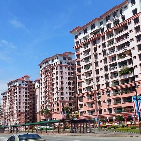 Kk Waterfront Suites At Marina Court โกตาคินาบาลู ภายนอก รูปภาพ