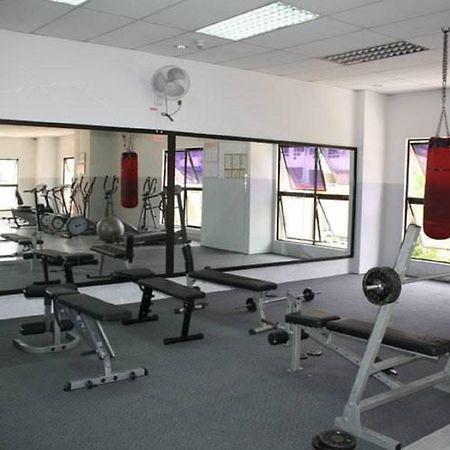 Kk Waterfront Suites At Marina Court โกตาคินาบาลู ภายนอก รูปภาพ